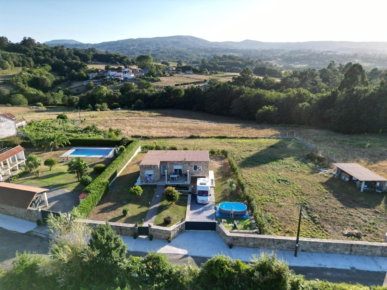 Casa Vanguardista En El Campo Cerca De Santiago Pontevedra Eksteriør bilde